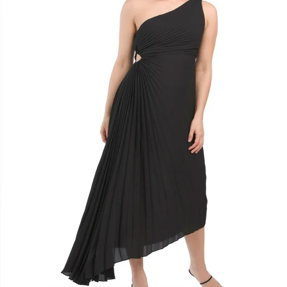 strapless open back dress Fleur Pleated Gown | Magenta